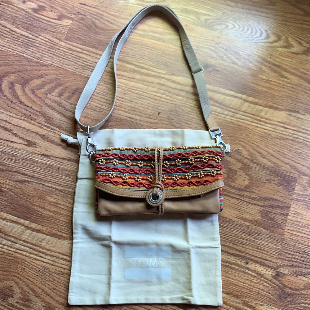 Toms purse